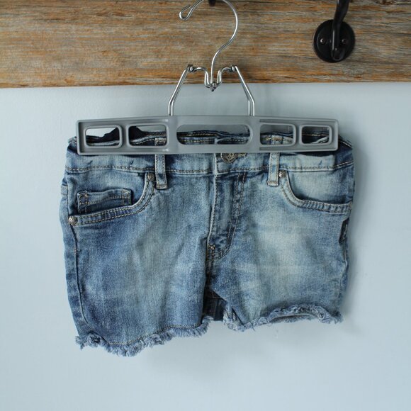 Silver Jeans Size 7 Jean Shorts Distressed - Picture 1 of 2